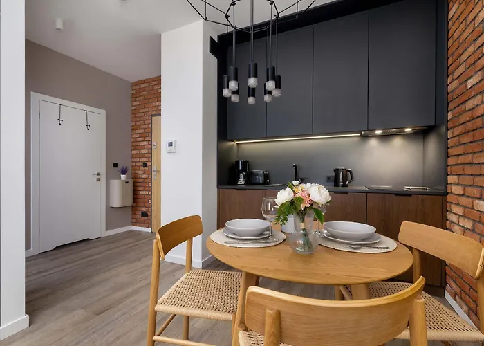 Apartamento Rakowicka Brick Near Station By Renters Cracóvia